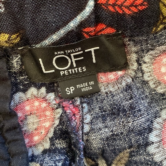 Loft Ann Taylor floral shorts - Picture 6 of 7